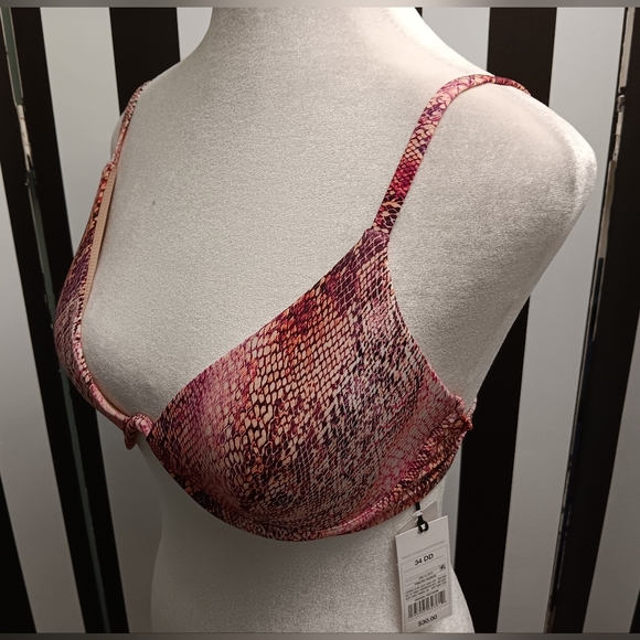 NWT Shade & Shore Bikini Top - Picture 2 of 9